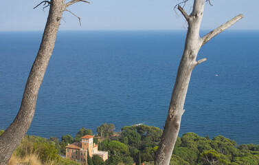 Village de la Riviera italienne, panorama vers Vintimille