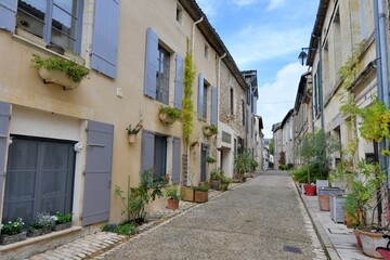 Beautiful street at Cadillac in Gironde France - obrazy, fototapety, plakaty