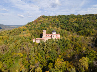 Fototapeta premium shrine on bluff on sunny day in autumn with beautiful colors; peaceful view in midwest; wildlife 