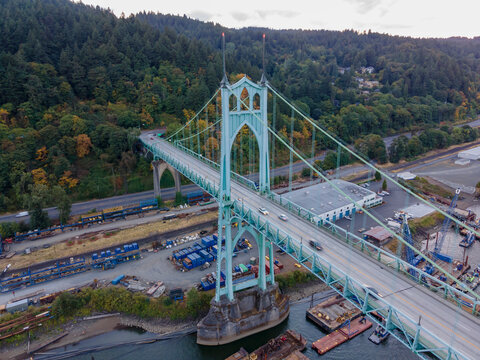 St Johns Bridge Spanning Willamette River In Portland Oregon