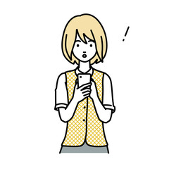立ってスマートフォンを操作して何かに気づいて驚いた事務員制服の女性