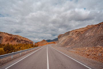 road to the mountains