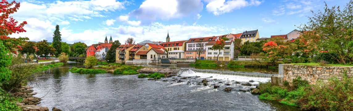 Cham im Bayerischen Wald mit Fluss Regen, Panorama