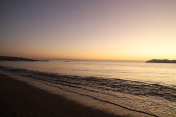 山口県観光！　光市虹ヶ浜海水浴場の夕景とひかりの空から見た“光”
