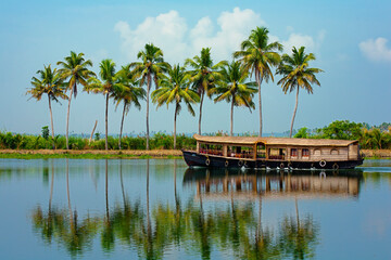 Travel tourism Kerala background - houseboat on Alleppey backwaters. India.Kerala houseboat image - obrazy, fototapety, plakaty