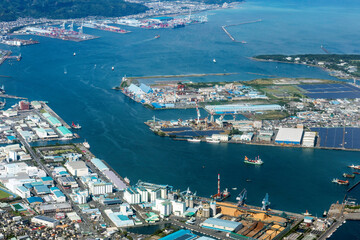静岡県の清水港付近を空撮