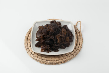 건조,목이버섯,버섯,사람없음,식기류,실내,오브젝트,음식,접시