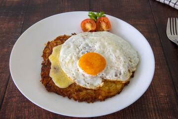 Berner Senne Roesti, Swiss potato cake with Appenzeller cheese topped with a fried egg