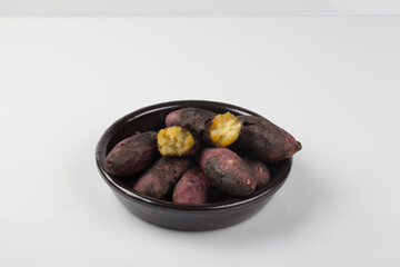 고구마,군고구마,나무상자,다수,많음,사람없음,실내,쌓기,오브젝트,음식,음식재료,재료,채소