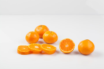 과일,귤,고해상,노란색,누끼,단면,비타민,사람없음,스튜디오,신선,실내,열매,오렌지,오브젝트,유기농,음식,음식재료,천혜향