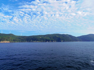 海上より望む佐田岬半島（愛媛県西宇和郡伊方町）