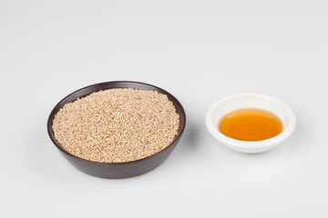 참기름,참깨,깨,누끼,식기류,실내,씨,양념,오일,음식,재료