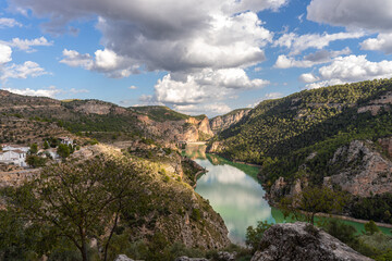 Fototapeta na wymiar Natural landscape with the El Molinar reservoir, in Villa de Ves, Albacete (Spain). 