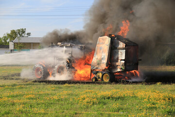 Traktor-Brand © Bittner KAUFBILD.de