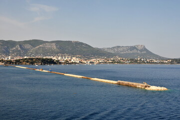 The sea barrier near Toulon