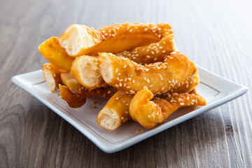 Horse Shoe Fritters, also known as Ma Geok, a popular fried food among Chinese