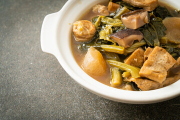 Chinese vegetable stew  with tofu or mixture of vegetables soup