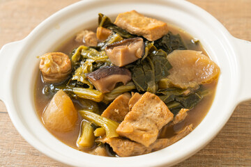 Chinese vegetable stew  with tofu or mixture of vegetables soup