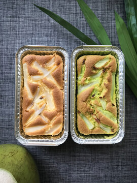 Pandon leaf and young coconut cake
