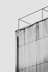 Fototapeta premium Edificio blanco tender blanco y negro