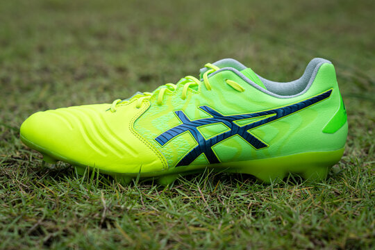 andres iniesta football boots