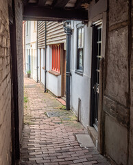 English Alleyway. A narrow side street in the maze of alleys in the old East Sussex town of Lewes, England.