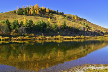 Fototapeta na wymiar Mount Myshelka on the right bank of the Sylva River in Kishert District