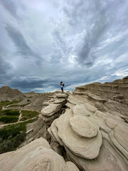 viaje en el tiempo  en el parque geologico Toadstool © Jose Angel Perez Lamoglia/Wirestock