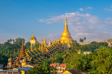 Naklejka premium Shwedagon Pagoda in Yangon city, Myanmar
