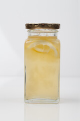 꽃차,건강,건조,누끼,병,사람없음,스튜디오,실내,오브젝트,유리병,음식,음식재료,주황색