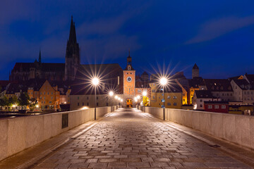 Night Stone Bridge, Cathedral and Old Town of Regensburg, eastern Bavaria, Germany