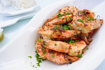 shrimp roasted in white plate