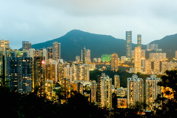 Fototapeta na wymiar city view in hong kong at Braemar Hill on evening day