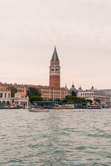 Fototapeta na wymiar city view from the canal in Venice
