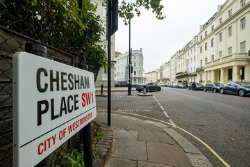 Fototapeta premium Chesham Place in SW1 South West London. Belgravia Knightsbridge - London