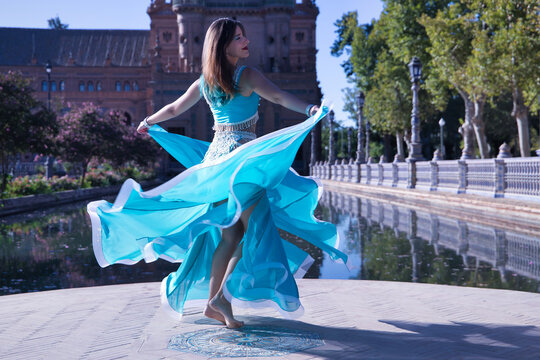 9+ Twirling In A Dress