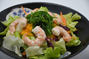 Insalata con gamberi