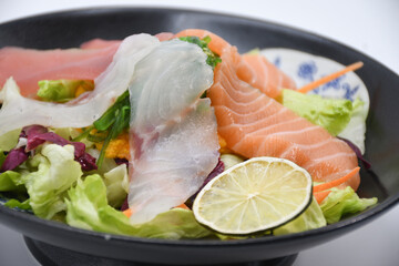 Insalata con Sashimi