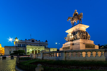 Naklejka premium The Monument of Tsar Liberator and Parliament in city of Sofia, Bulgaria