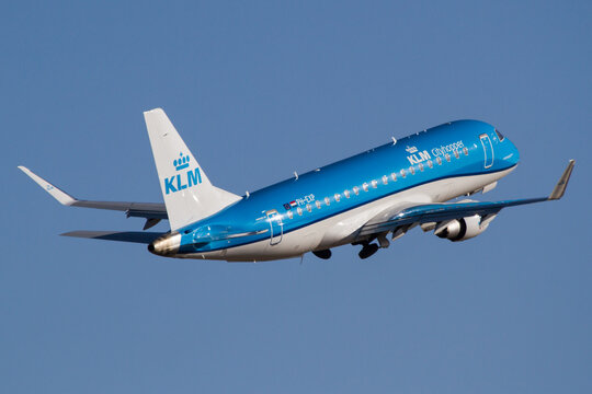 KLM Embraer 170 departing Graz for a flight to Amsterdam