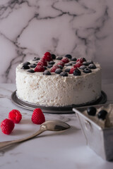 TIRAMISU AL COCCO E FRUTTI DI BOSCO