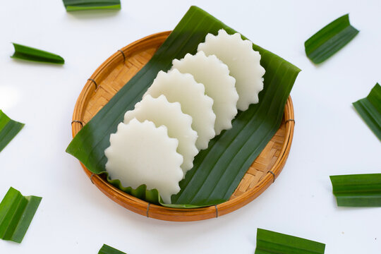 Pandan and coconut jelly on banna leaf in bamboo basket