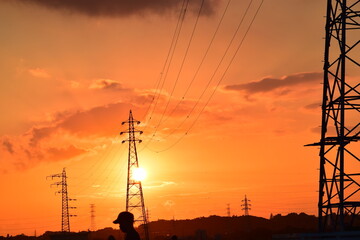 夕焼けと電線