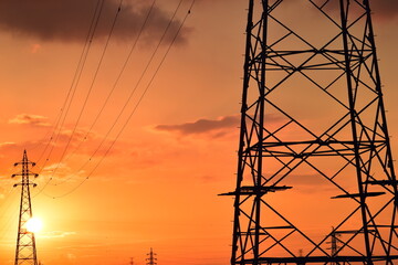 夕焼けと電線