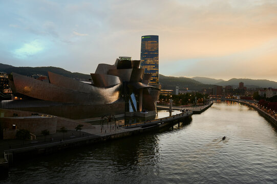 View of the Nervion river and the Guggenheim museum at evening