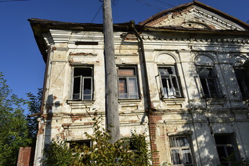 old abandoned building