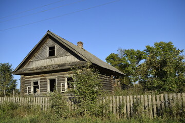 Fototapeta na wymiar old house