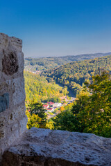 Burgruine Scharfenburg im herbstlichen Kleid bei Thal - Thüringen