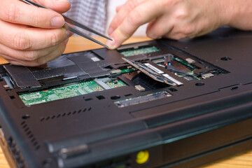 Laptop reparieren - Teile tauschen Laptop 