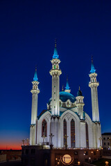 Fototapeta na wymiar View of the mosque Kul Sharif in Kazan at sunrise.